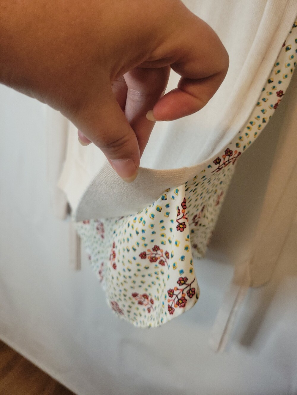 LOFT Petites Ivory Lightweight Layered Sweater with Floral Side and Back Panels - Picture 5 of 12
